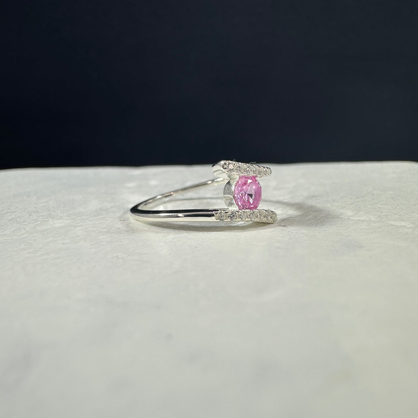 Anillo círculo central rosado