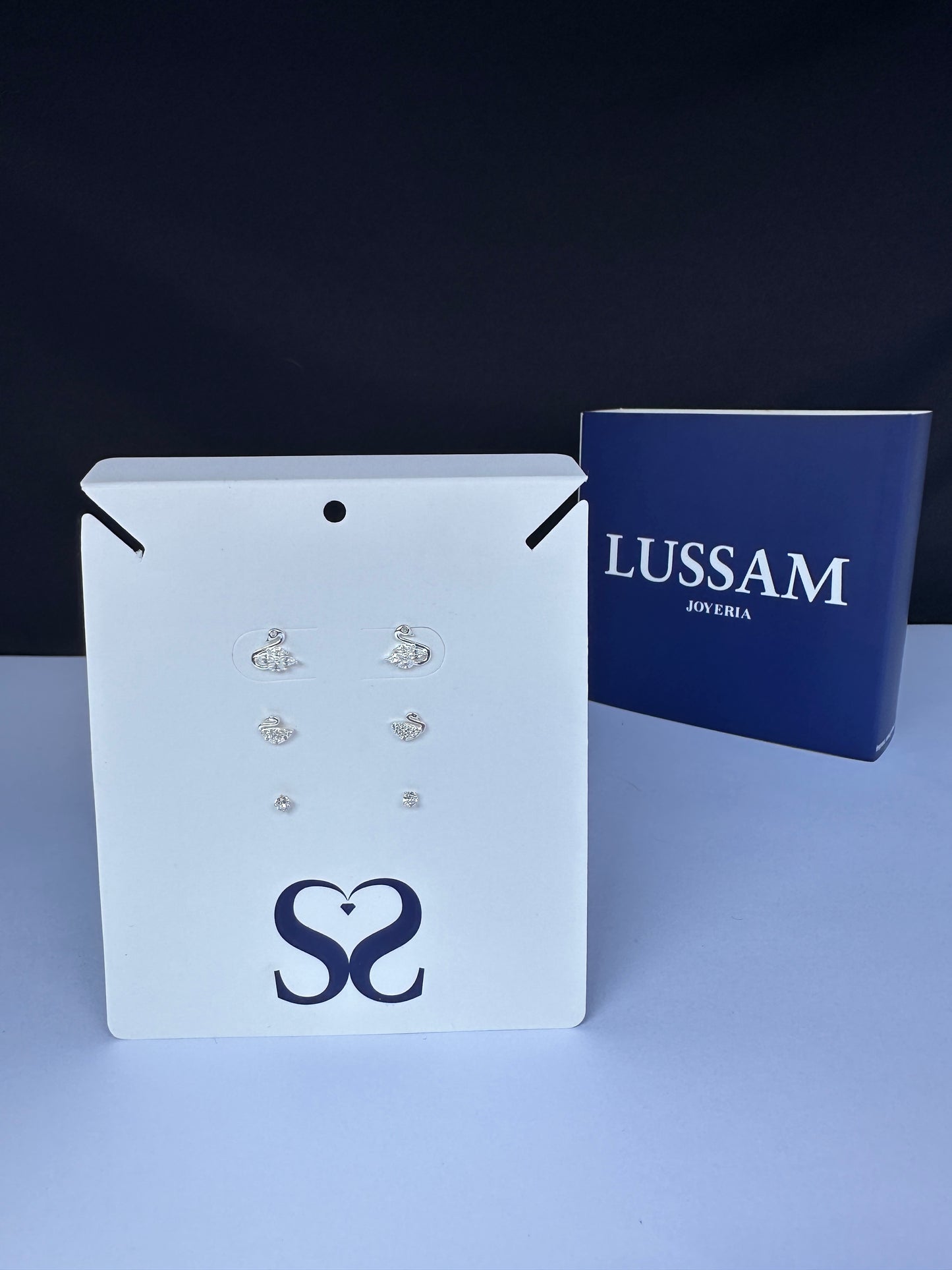 Aretes cisnes