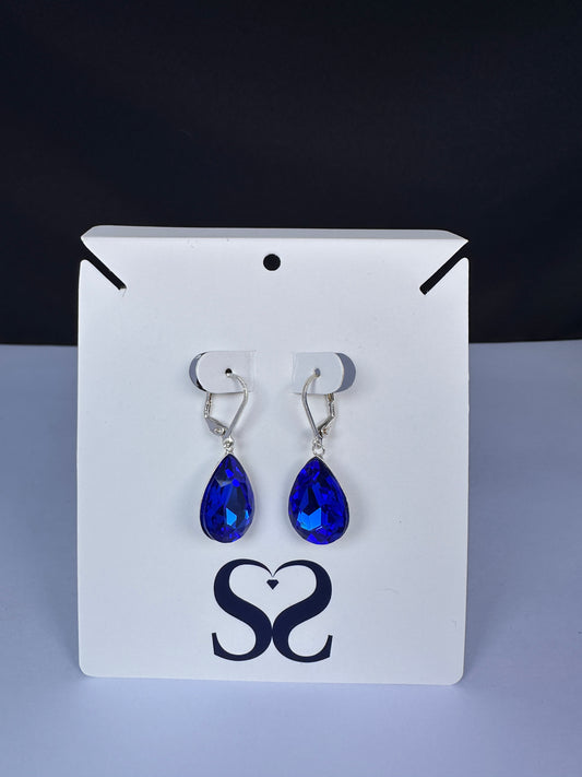Aretes corte lagrima azules