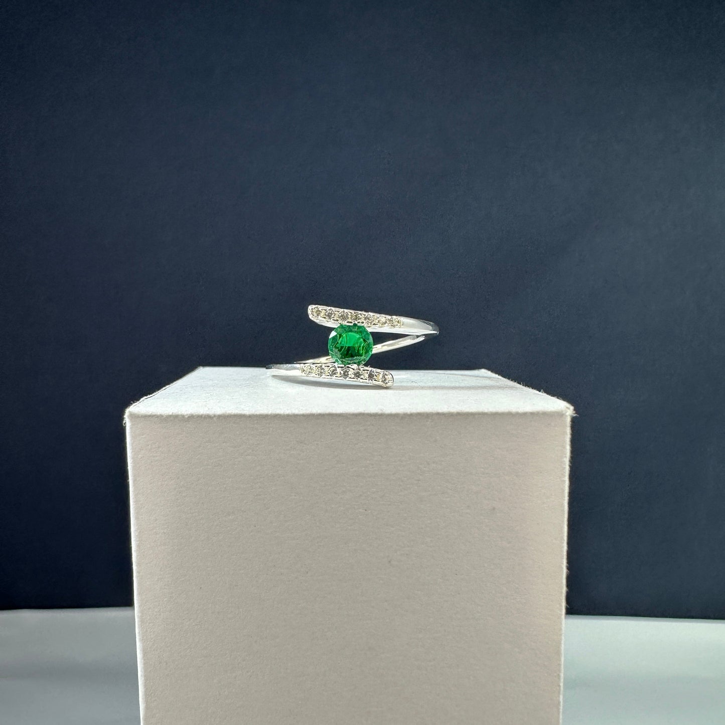 Anillo Círculo Central Verde