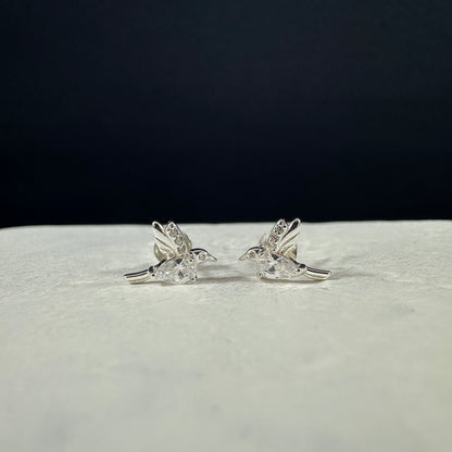 Aretes colibrí blancos