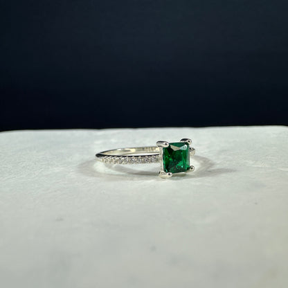 Anillo destello pave Verde