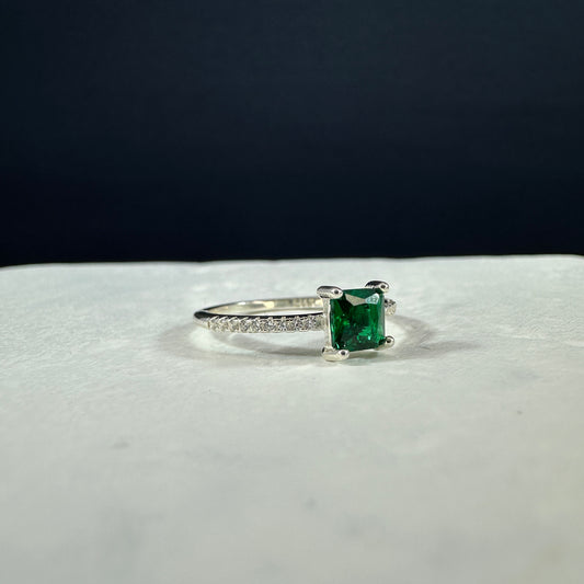 Anillo destello pave Verde