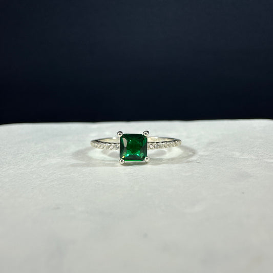 Anillo destello pave Verde