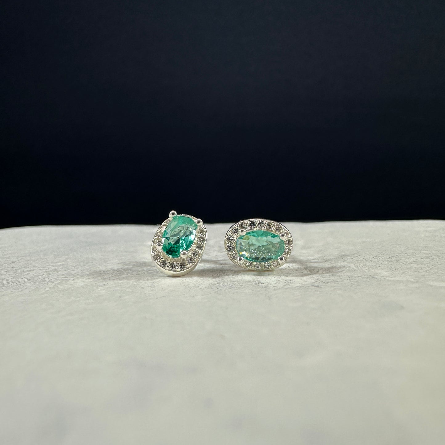 Aretes verde jade ovalados