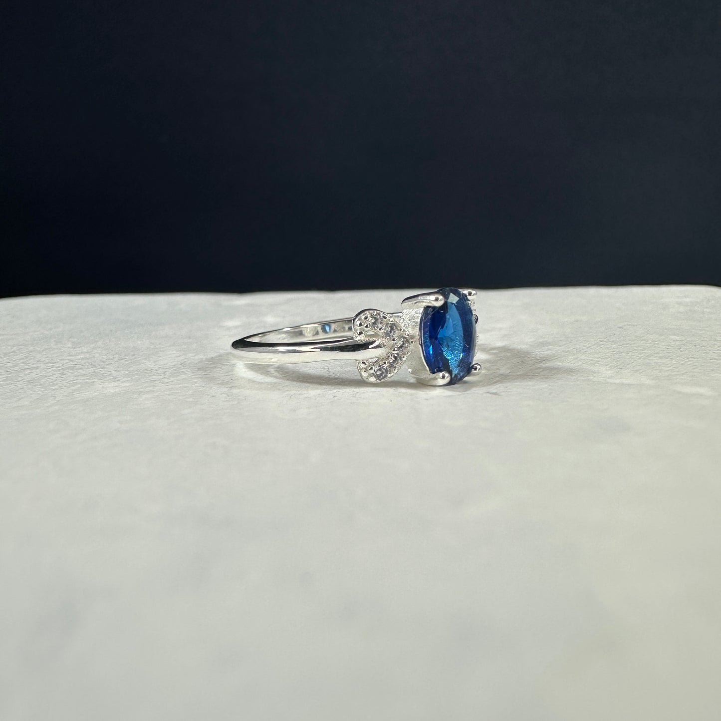 Anillo zafiro imperial